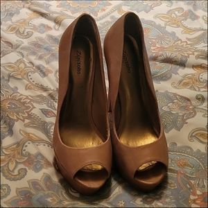 🛍️Zigi Soho High Heels size 6